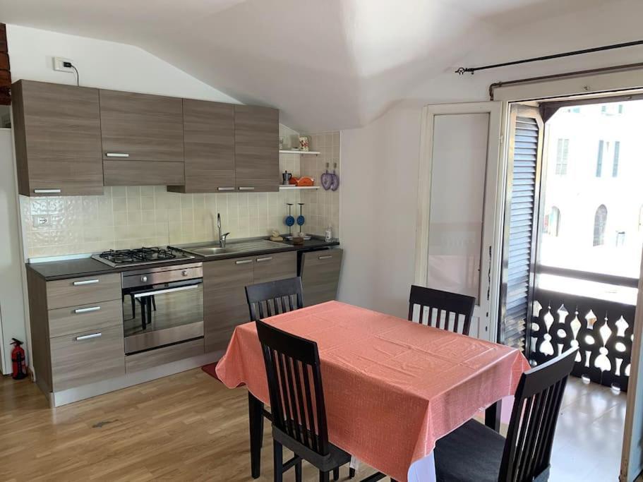 Casa Rino: Vacanze In Casetta...... Dongo Luaran gambar
